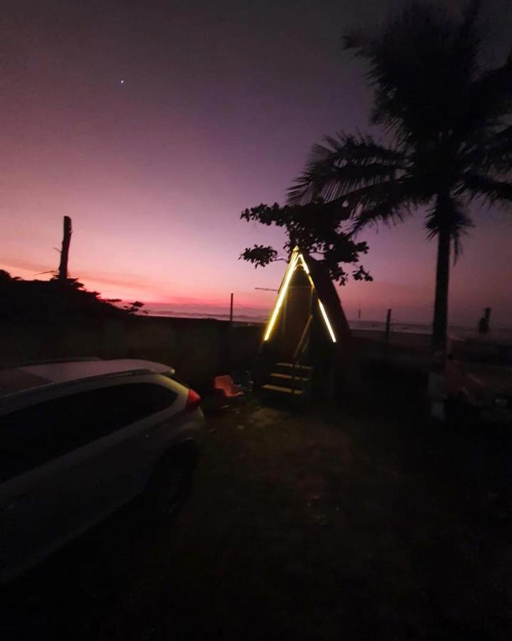 Villa Chale Jorai - Pe Na Areia Bertioga Exterior foto