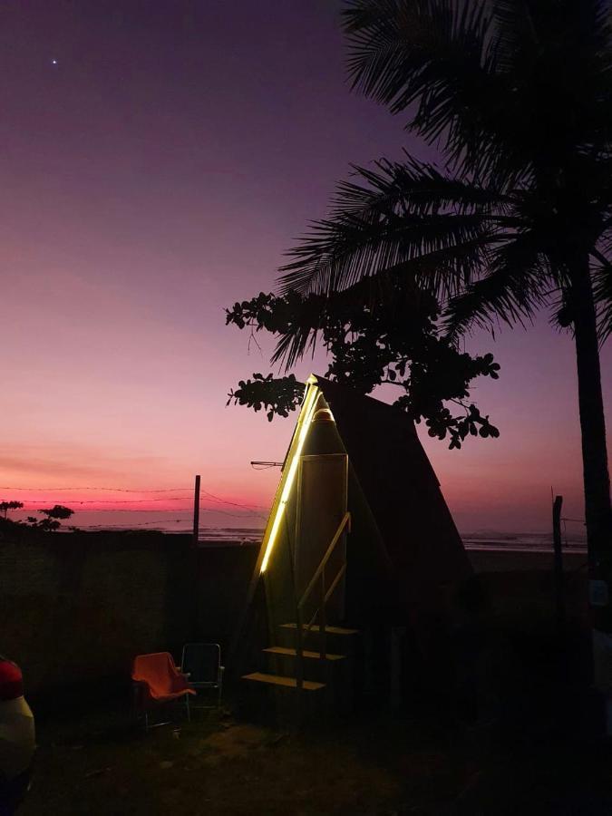 Villa Chale Jorai - Pe Na Areia Bertioga Exterior foto